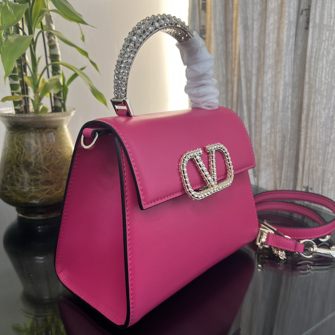 Valentino Valentino Garavani Women’s Handbags & Top Handle Bags