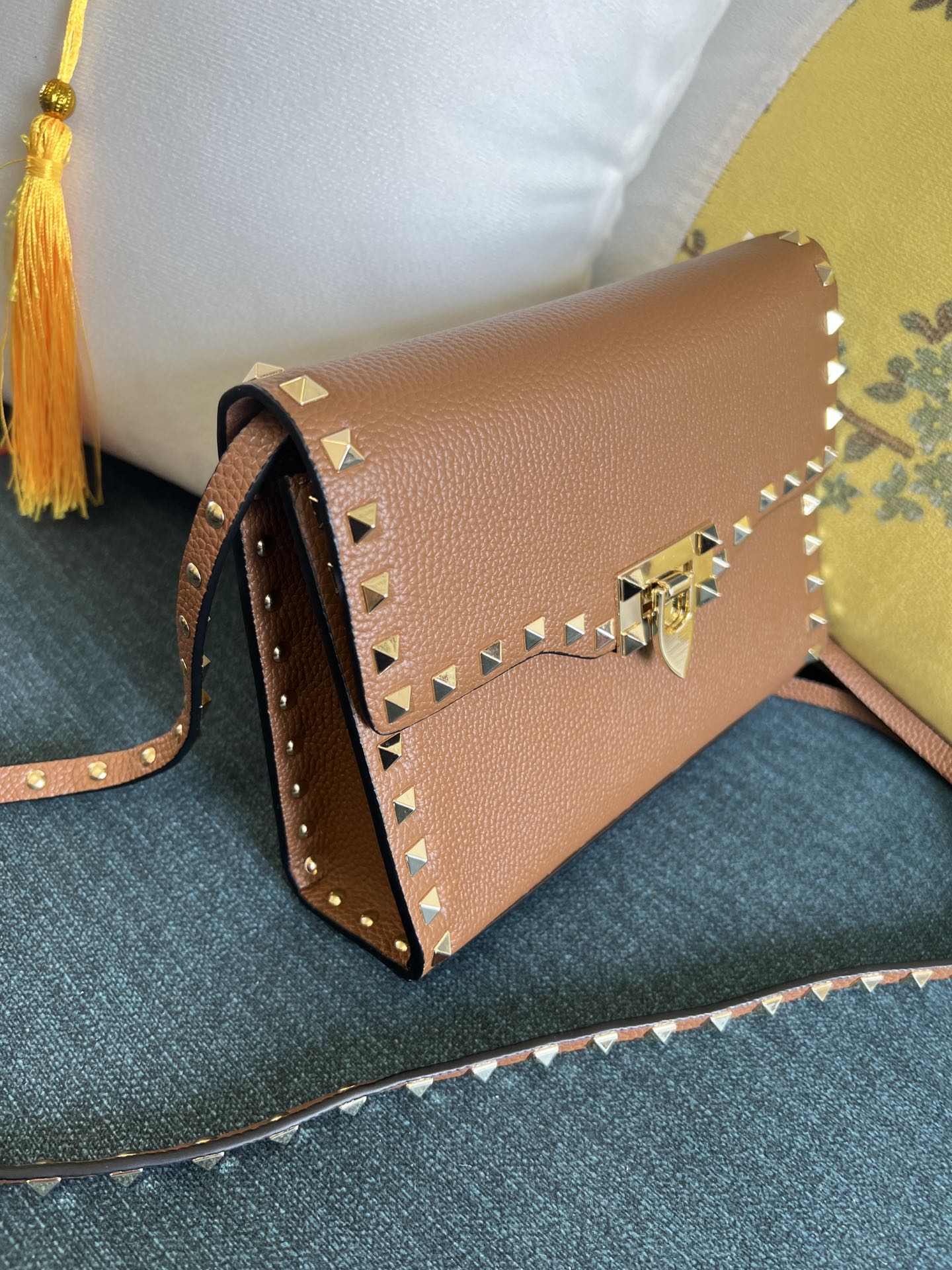 Valentino Garavani Small Rockstud Grainy Calfskin