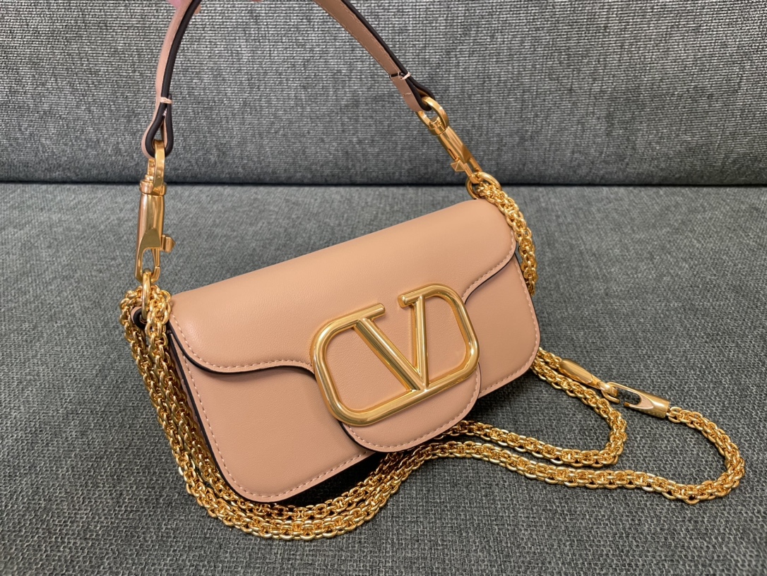 Valentino Garavani Mini Bags | Rockstud