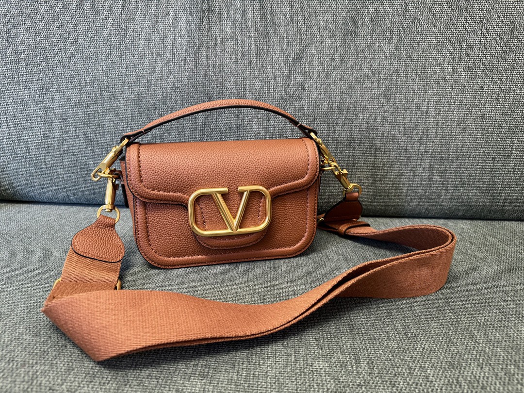 Valentino Valentino Garavani Alltime Grainy Calfskin Shoulder Bag