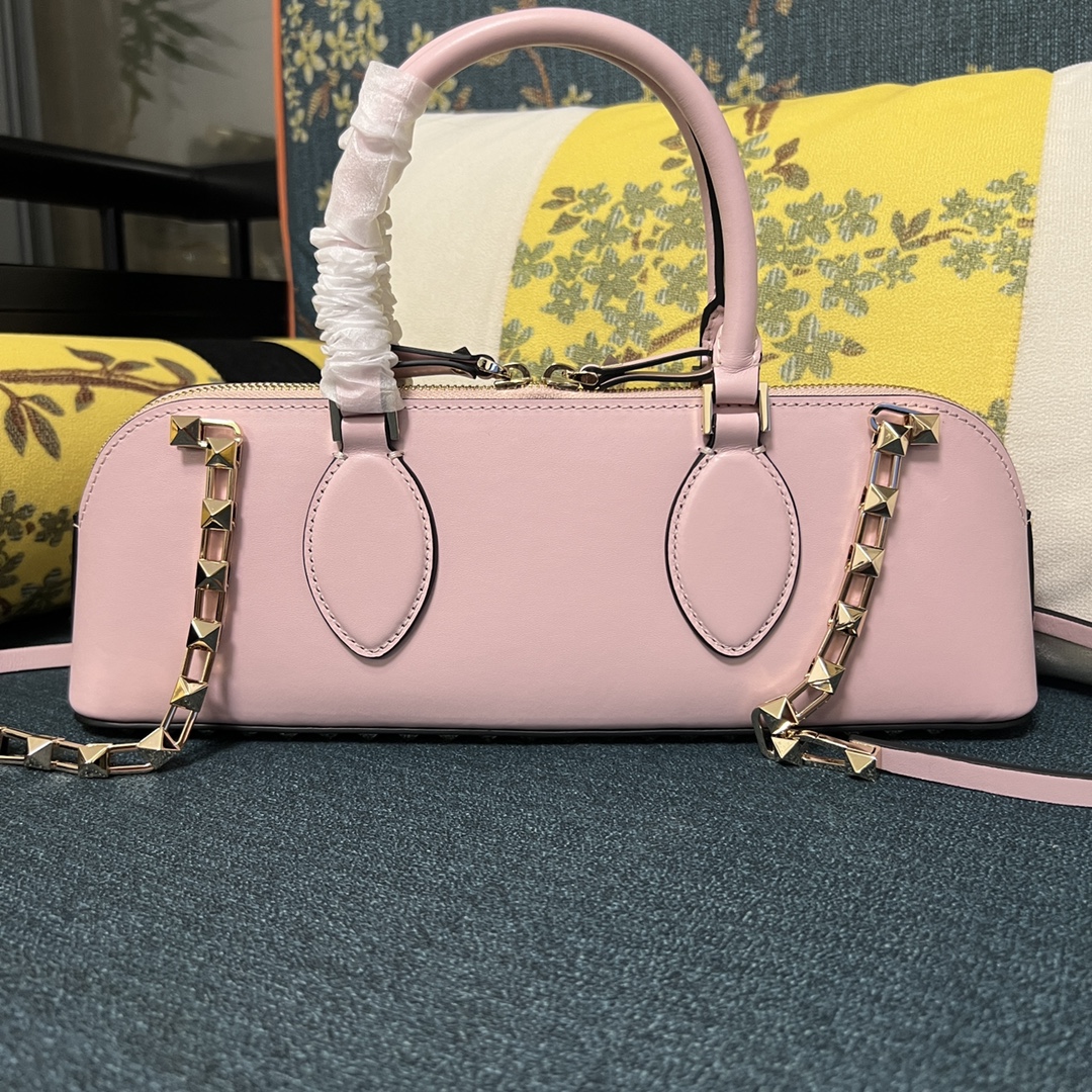 Valentino Garavani Rockstud Small leather shoulder bag PINK