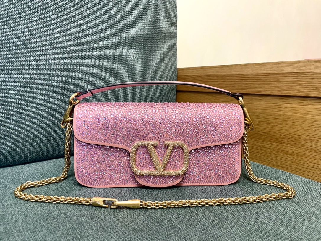 Valentino Valentino Garavani Locò Small Shoulder Bag pink  With Jewel Logo