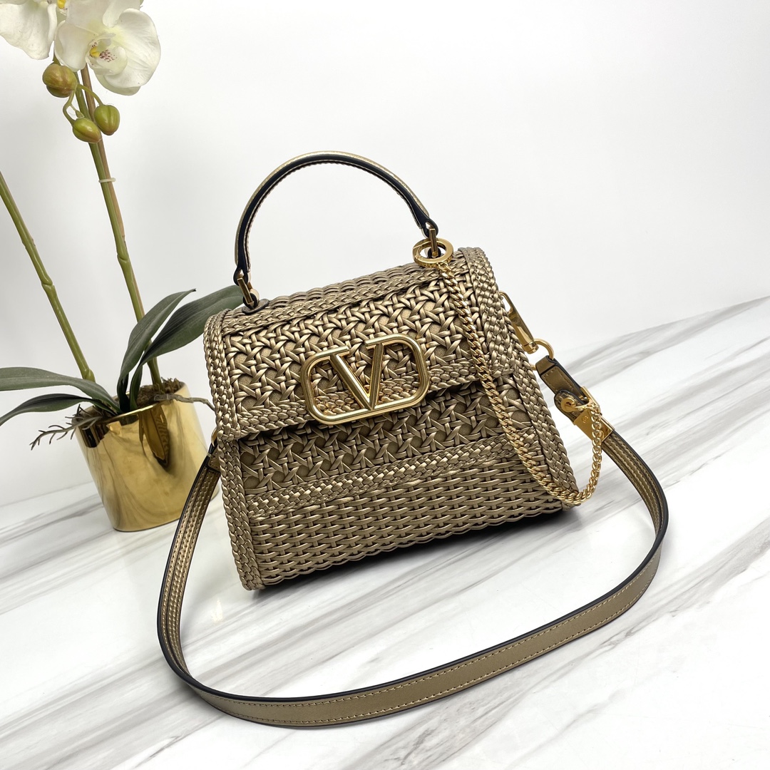 Valentino Garavani Vsling Handbag Valentino 01569