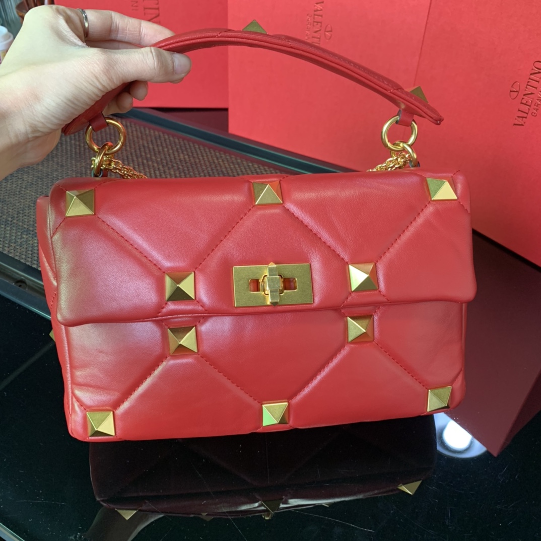 Valentino Medium Roman Stud the Shoulder Bag – Red Handle