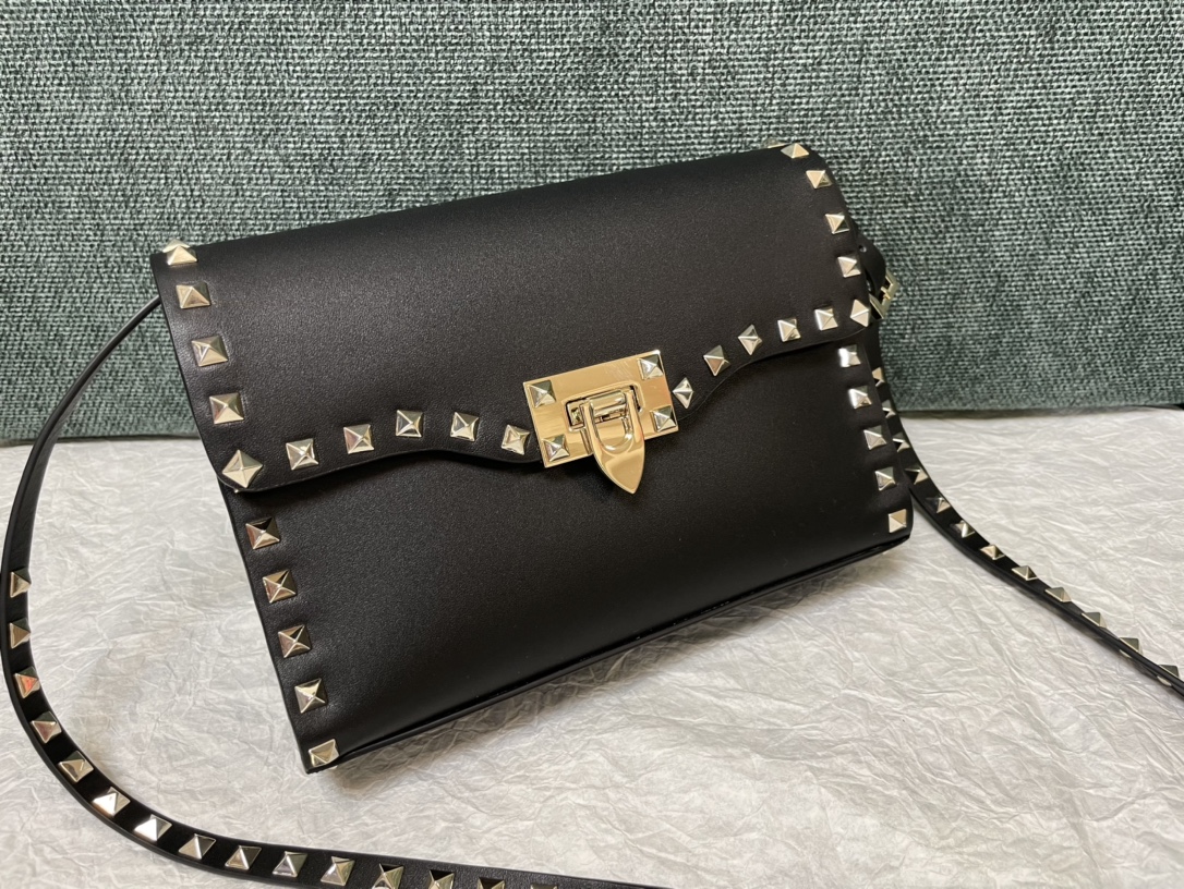 Valentino Garavani Shoulder Bags Handbags & Rockstud Bags