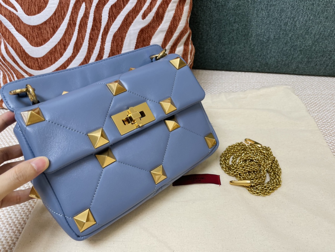 Valentino Roman Stud Medium Shoulder Bag – Blue Shoulder Bags, Handbags – VAL349929
