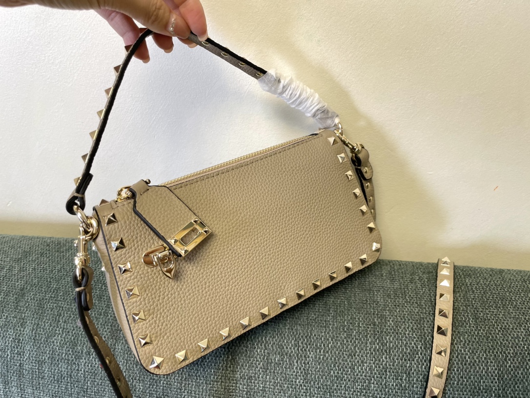 Valentino Garavani Valentino Garavani ‘Rockstud Small’