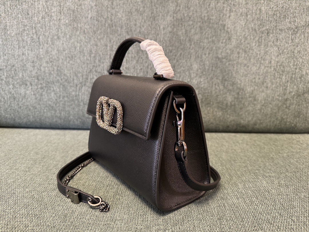 Valentino Garavani logo-embelished Tote Bag | Black