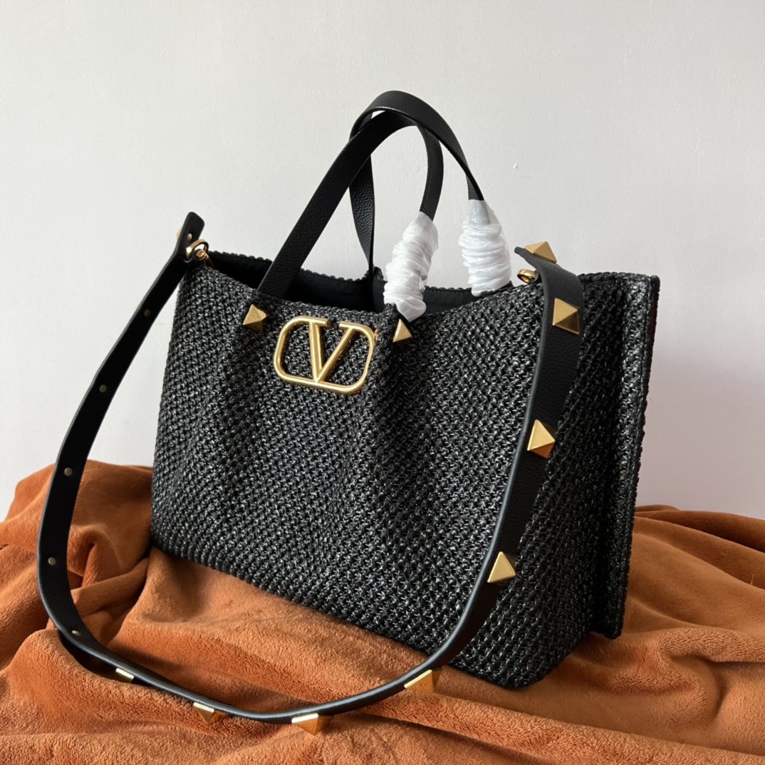 Valentino Women’s Summer Tote Bag Set in Black Elegant