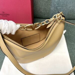 Valentino    0329