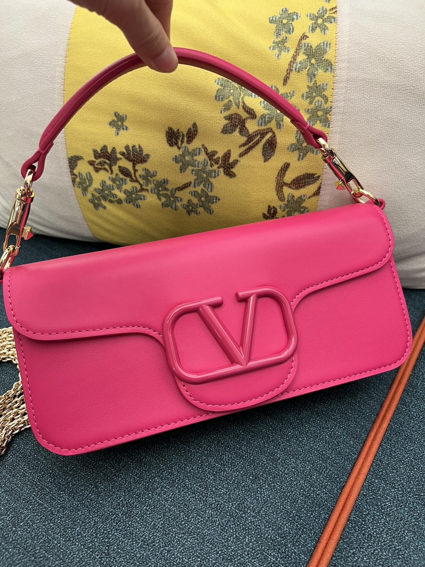 Valentino Garavani Pink Locò Bag Valentino Garavani