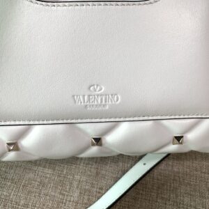 Valentino  0469