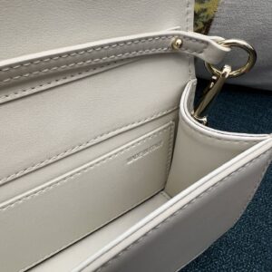 Valentino 0509