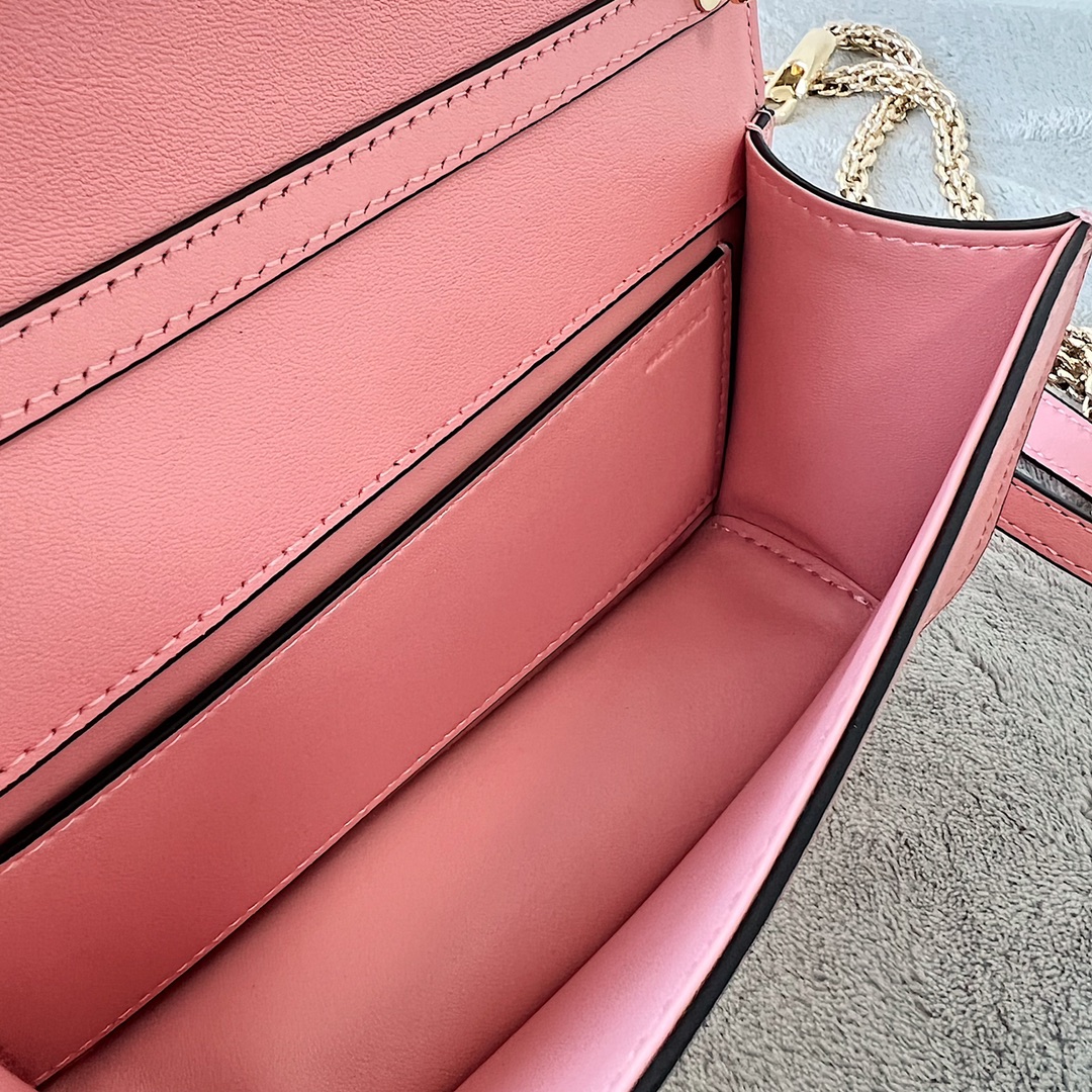 Valentino 0589