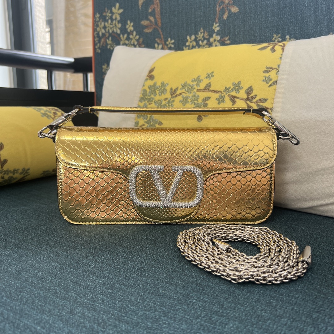 Valentino Garavani Alltime Metallic Shoulder Bag | Gold