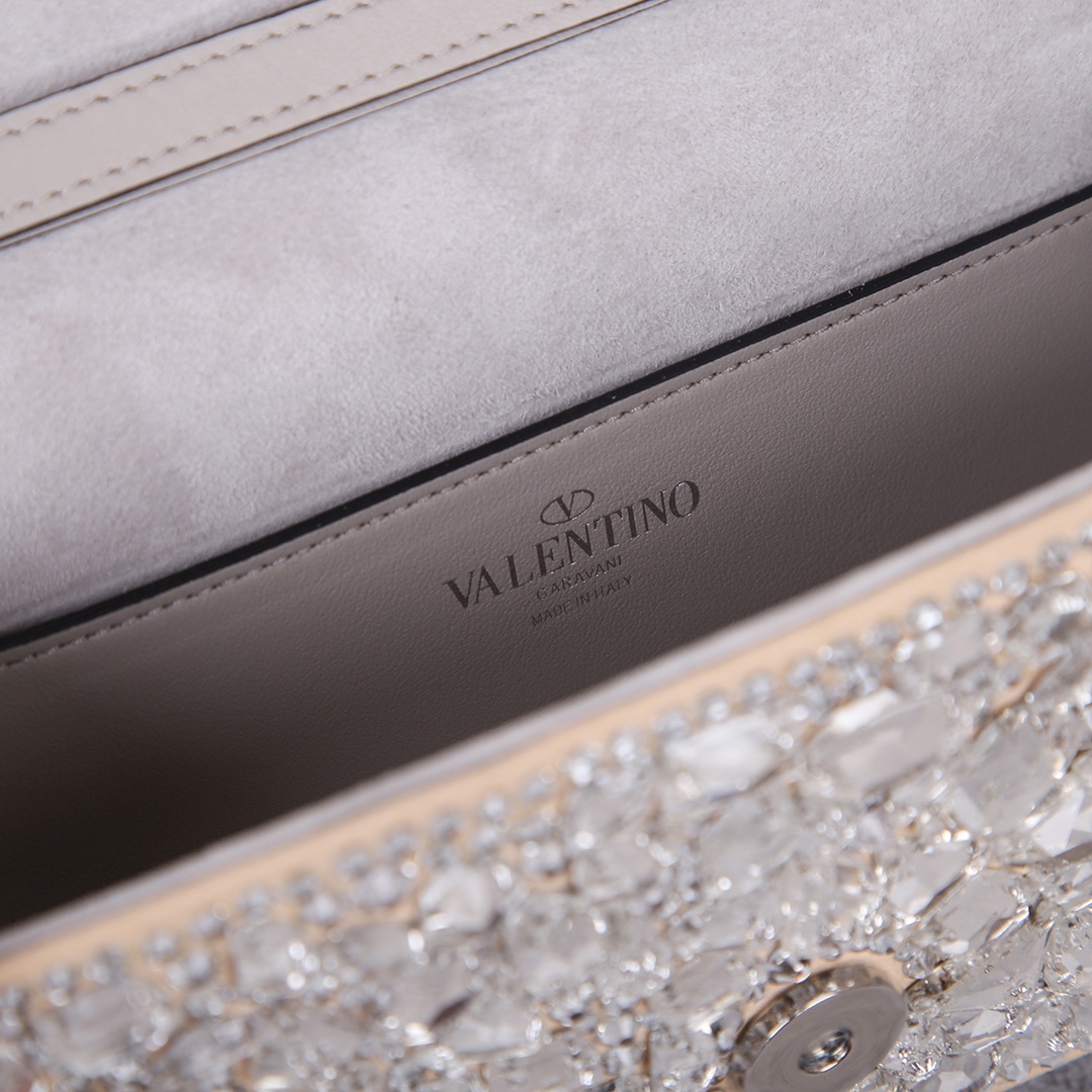 Valentino 0649