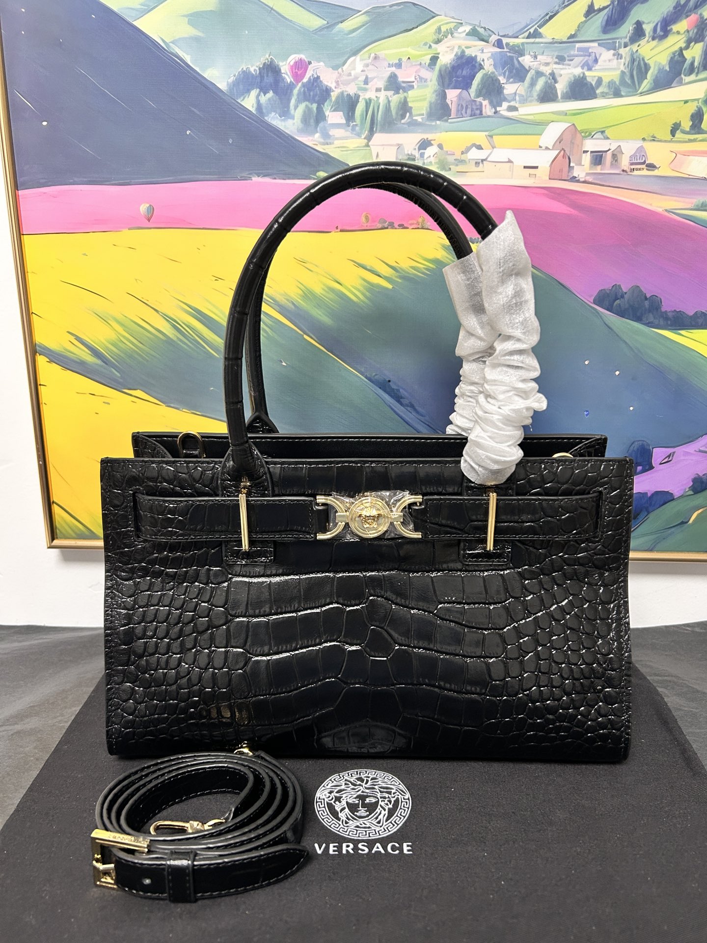 Versace Croc-Effect Medusa ’95 Tote Bag Black,Gold | VERSACE